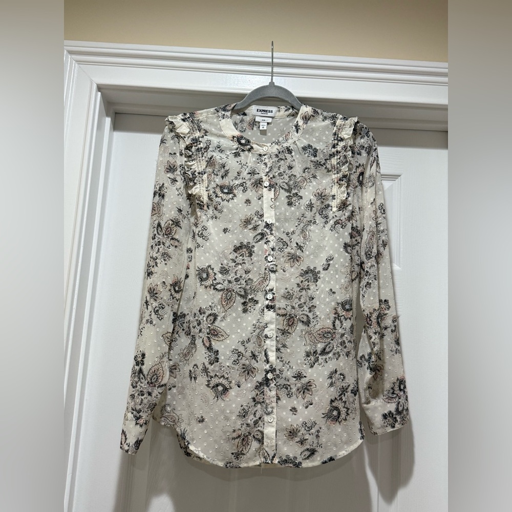 Express Cream Floral Button-Up Shirt
